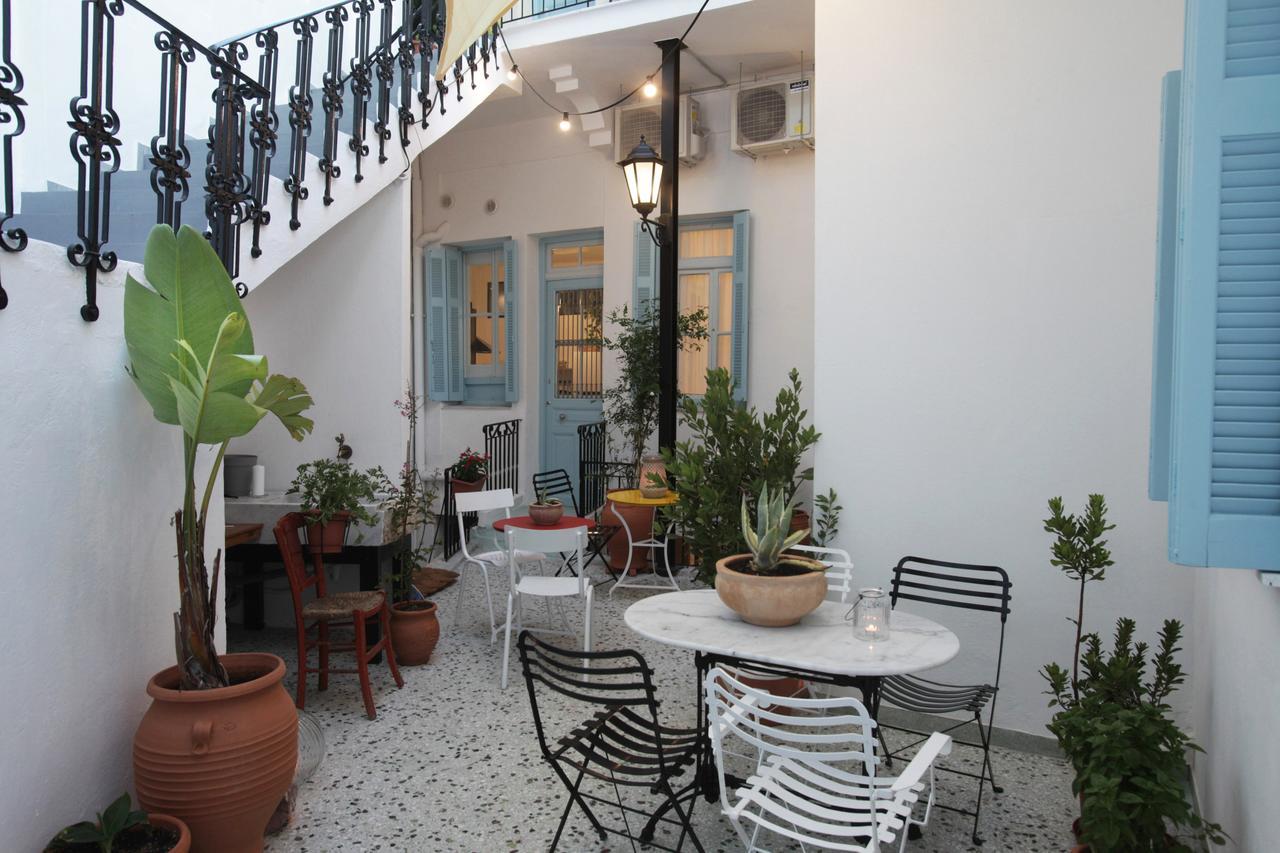 Live In Athens, Thiseio Historic House Eksteriør billede