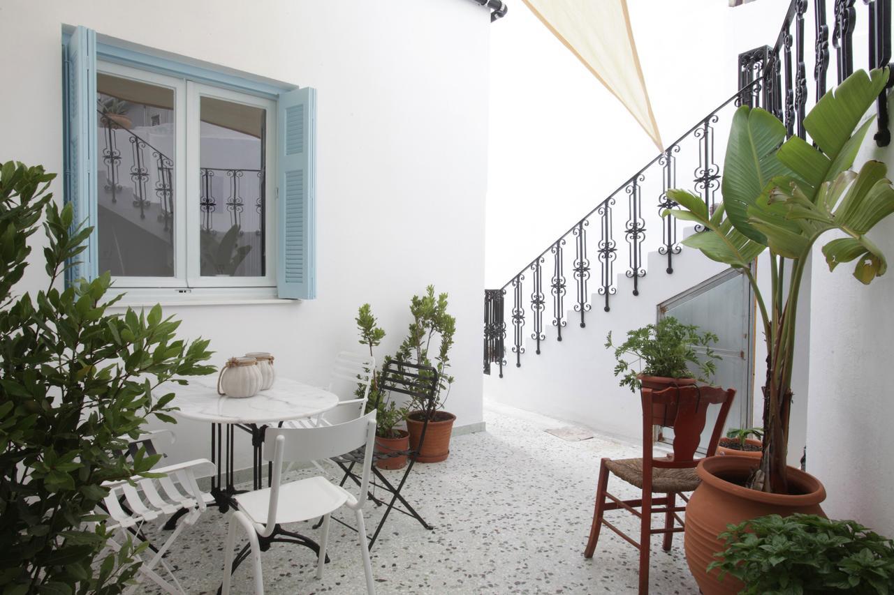 Live In Athens, Thiseio Historic House Eksteriør billede