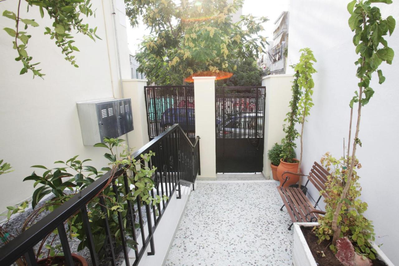 Live In Athens, Thiseio Historic House Eksteriør billede