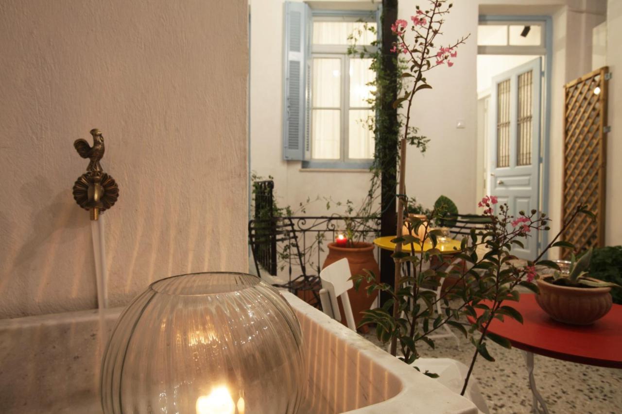 Live In Athens, Thiseio Historic House Eksteriør billede