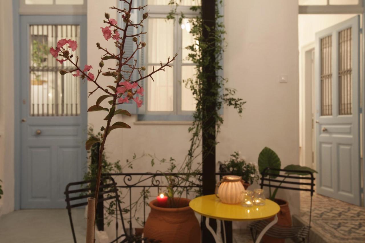 Live In Athens, Thiseio Historic House Eksteriør billede